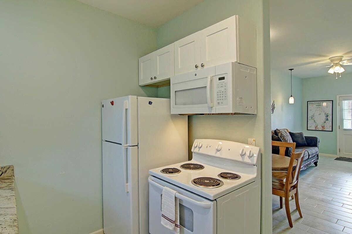 פורט ארנסס Captain Quarter'S 1 Bedrm Unit At Sea Isle Village מראה חיצוני תמונה