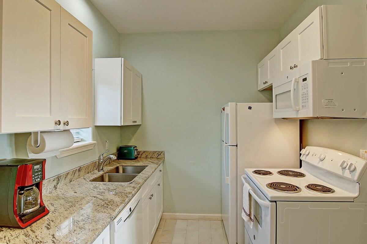פורט ארנסס Captain Quarter'S 1 Bedrm Unit At Sea Isle Village מראה חיצוני תמונה